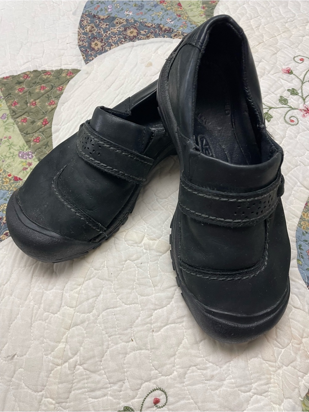 Keen Black Slip-On Velcro Casual Loafers